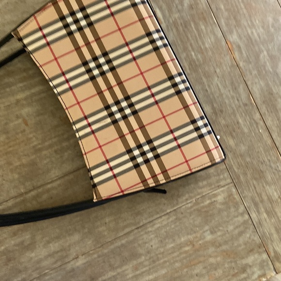 faux Burberry shoulder bag - Picture 2 of 2